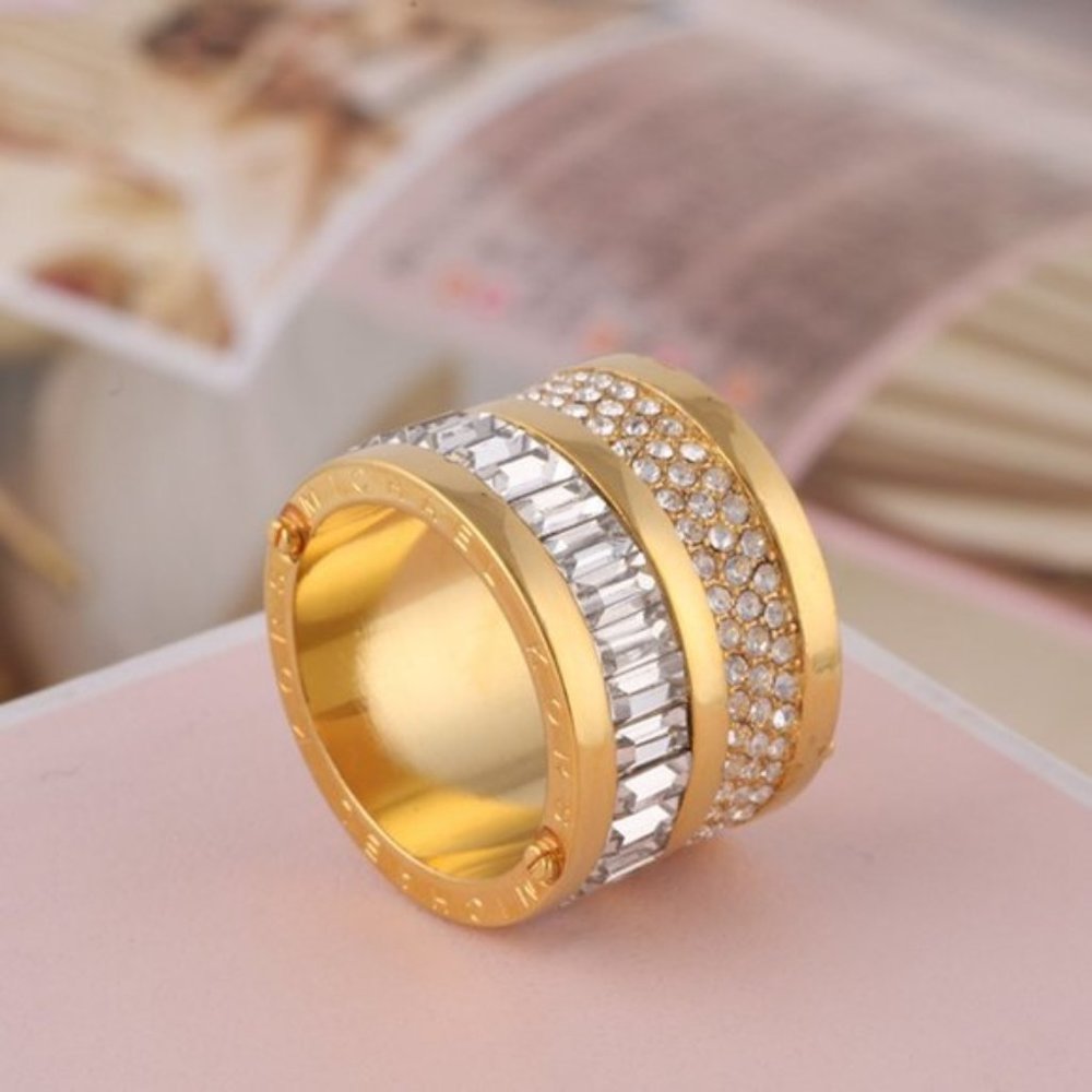Michael Kors Fashion Wide Diamond Rings Size8